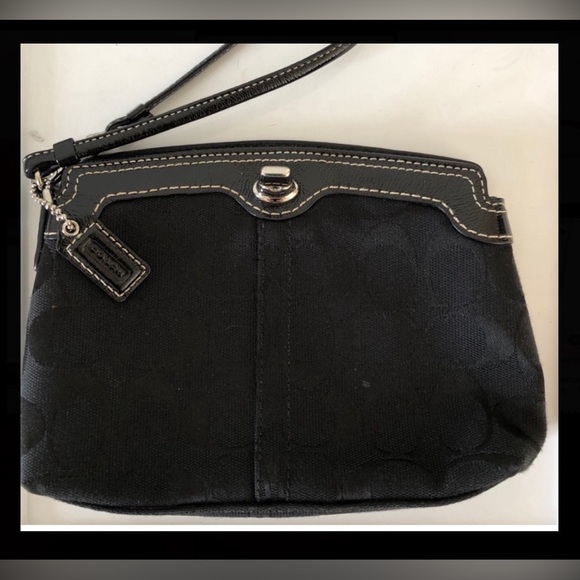 COACH WRISTLET LEGACY LEATHER - Picture 1 of 8